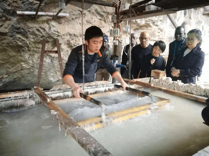 涂布消泡劑應(yīng)用場景圖